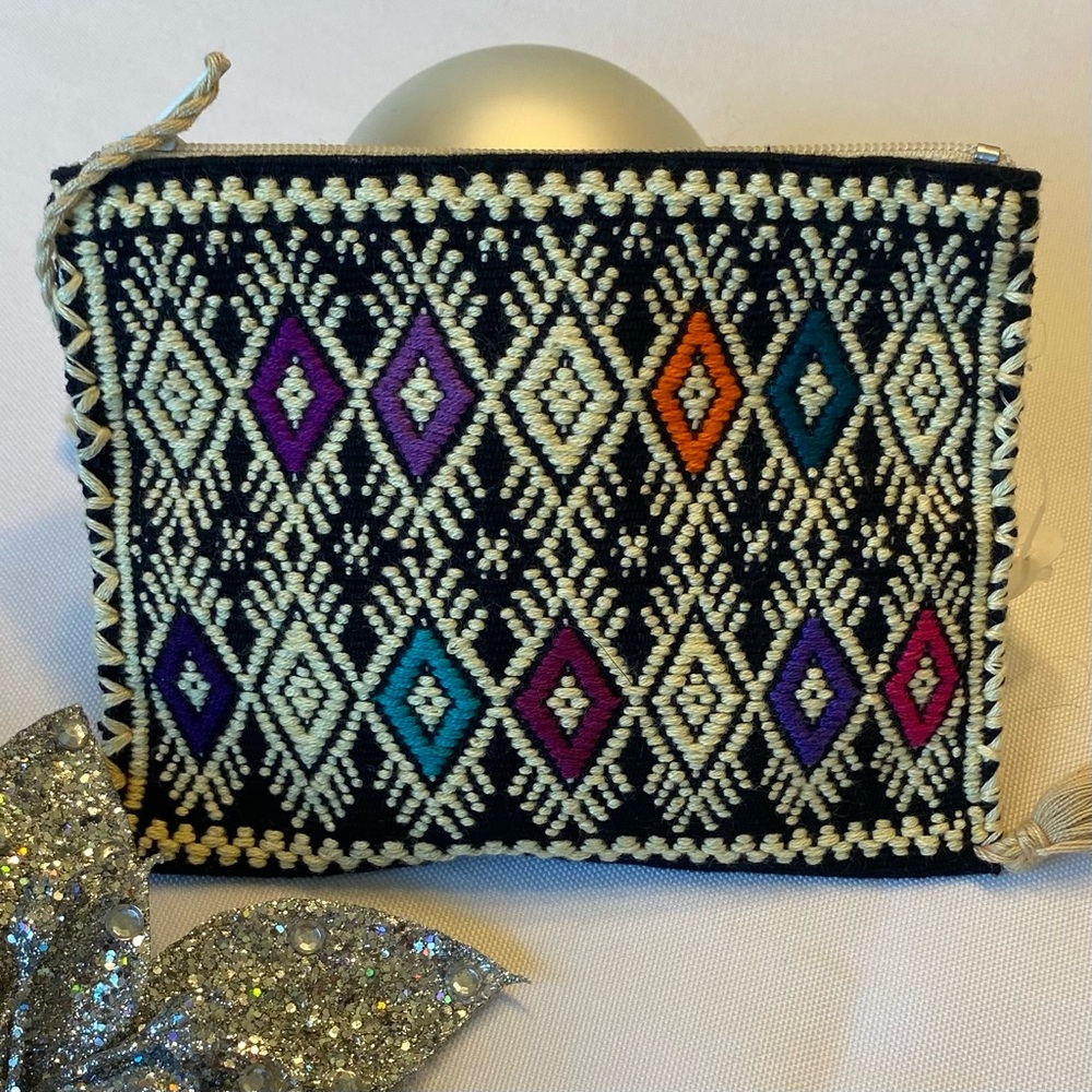 Coin Purse. Handmade Coin Purse. Boho Coin Purse .Coin purse embroidered.